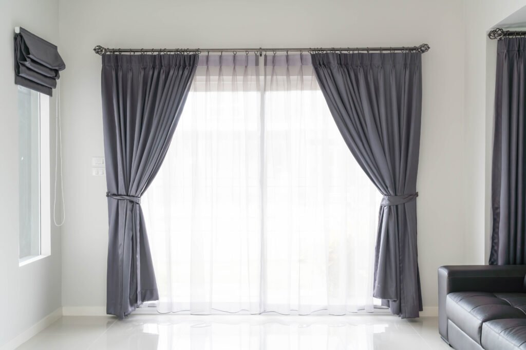 Outline: Curtains 101: Maximizing Room Appeal and Comfort